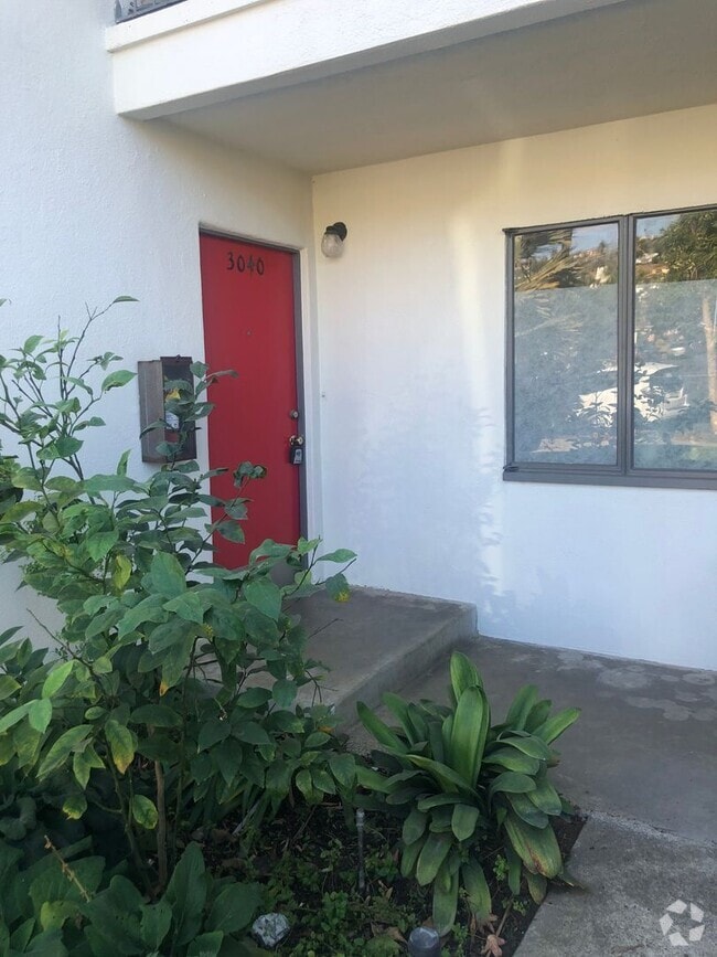 Building Photo - Luna Unit 3040 Rental