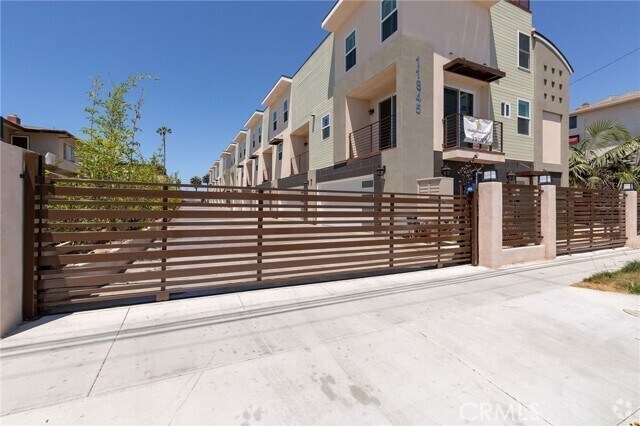Building Photo - 11845 Grevillea Ave Rental