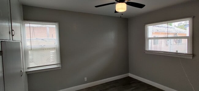 Photo - North Long Beach Private Back House