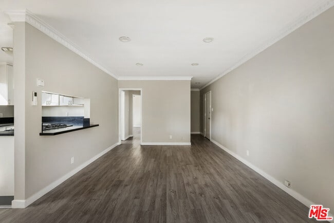 Photo - 925 N Curson Ave Unit 8