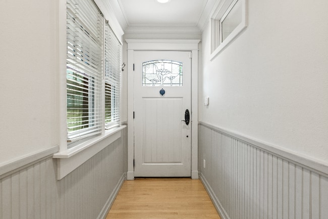 Photo - 5713 W 79th St