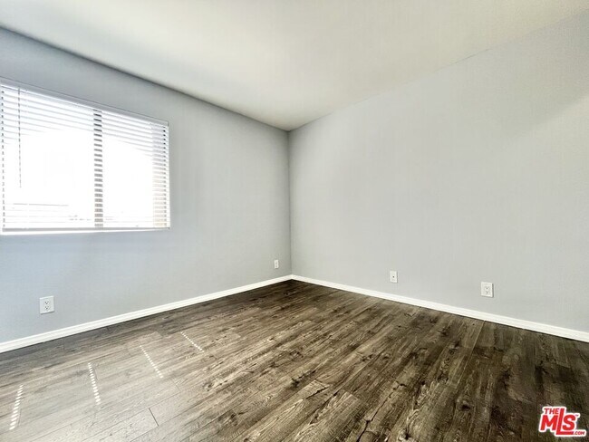 Photo - 100 Clark Dr Unit 108