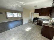 Photo - 833 W Walnut Ave Unit frnt