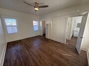 Photo - 433 Ohio Ave #8