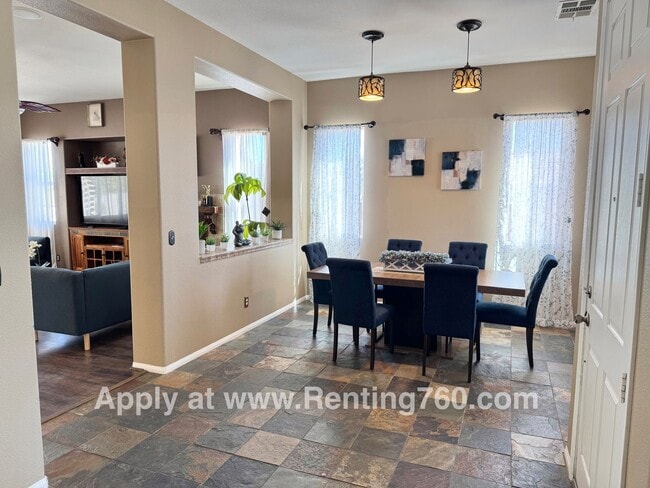 Photo - Huge 3 Bed 2 Bath Home With Pool & Spa in Hacienda Heights Neighborhood!!