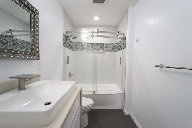 Photo - 7915 Camino Kiosco Unit One bedroom for rent