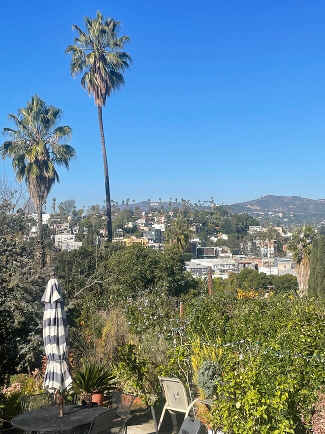 Photo - 837 N La Fayette Park Pl Unit c