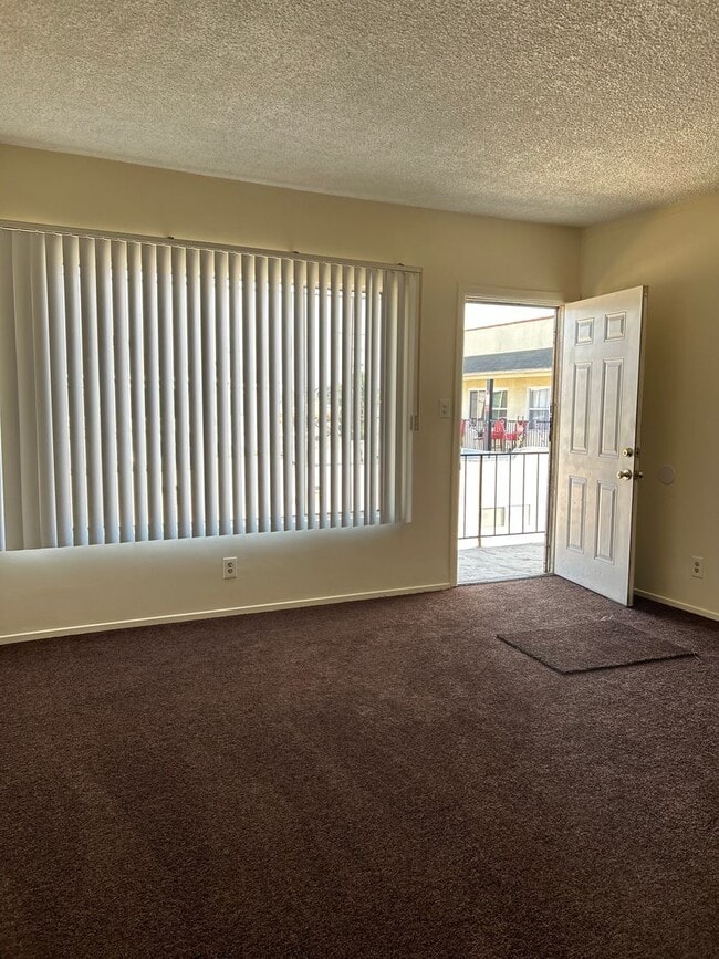 Photo - 1622 W 81st St Unit 3