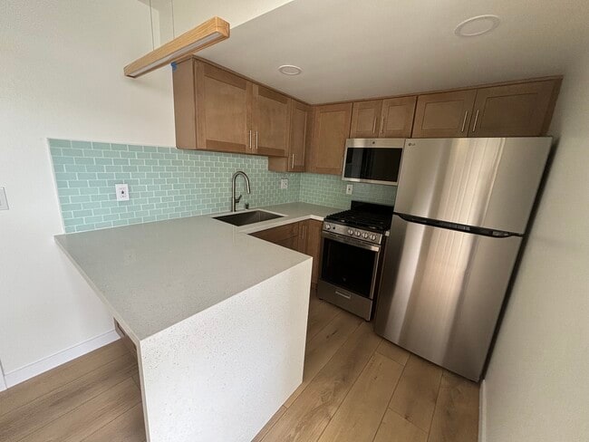 Photo - 215 El Porto St Unit 215