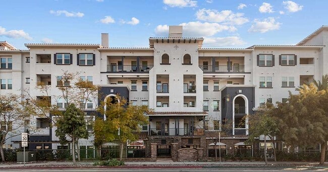 Photo - Iconic on Alvarado