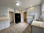 Photo - 837 N Martel Ave