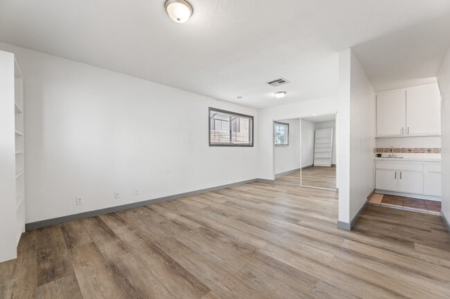 Photo - 1540 S Fairfax Ave