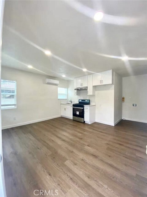 Photo - 920 W Olive Ave