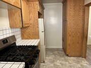 Kitchen - 322 Cornell Dr Unit Front