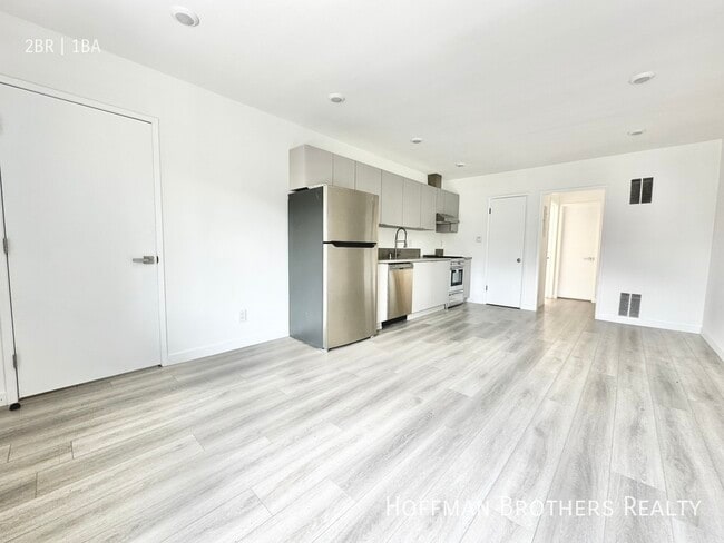 Photo - 318 S Mariposa Ave Unit 11