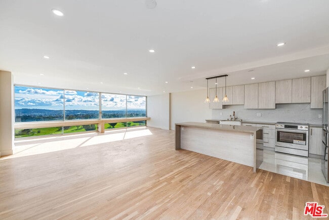 Building Photo - 2222 Ave of the Stars Unit 1701