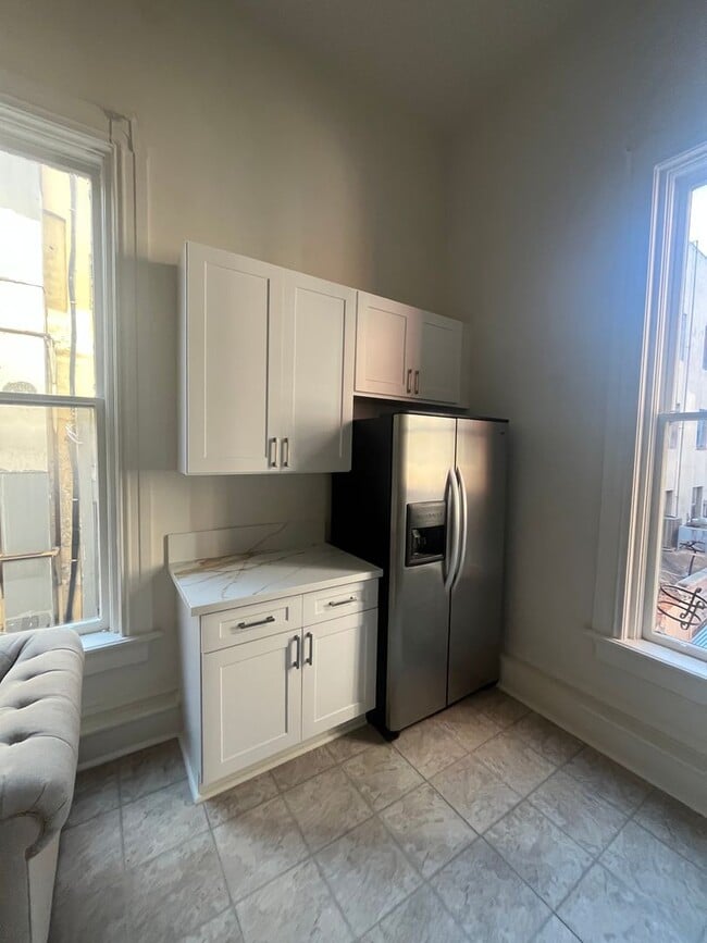 Photo - 444 G St Unit 1