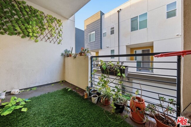 Photo - 807 Jade Pl.