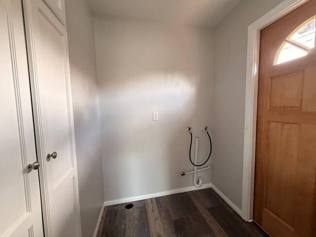 Photo - 4554 N Lakewood Blvd Unit 4554