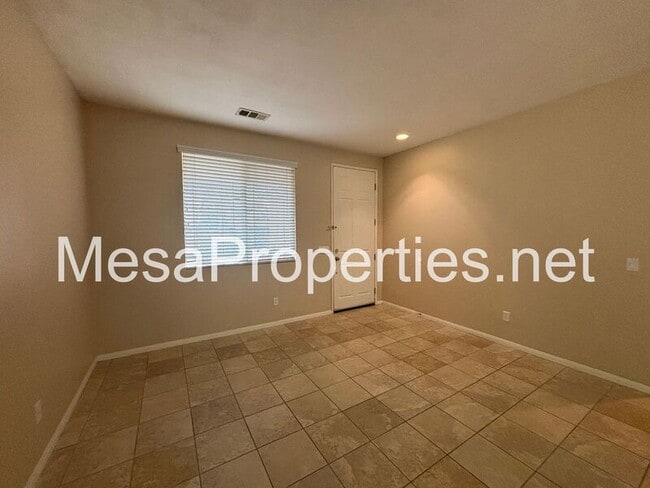 Photo - 16677 Desert Lily St