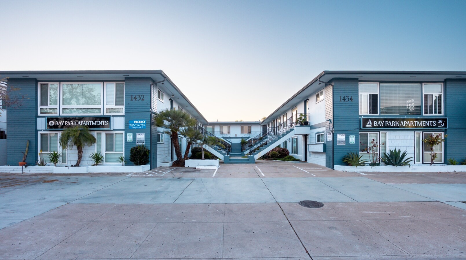 Bay Park Apartments - Bay Park Apartments