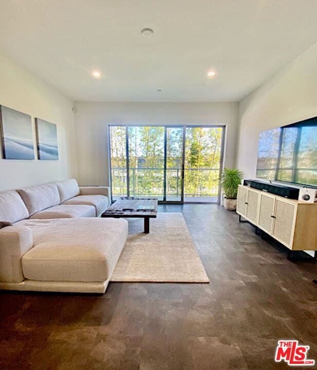 Photo - 4140 Glencoe Ave Unit 412