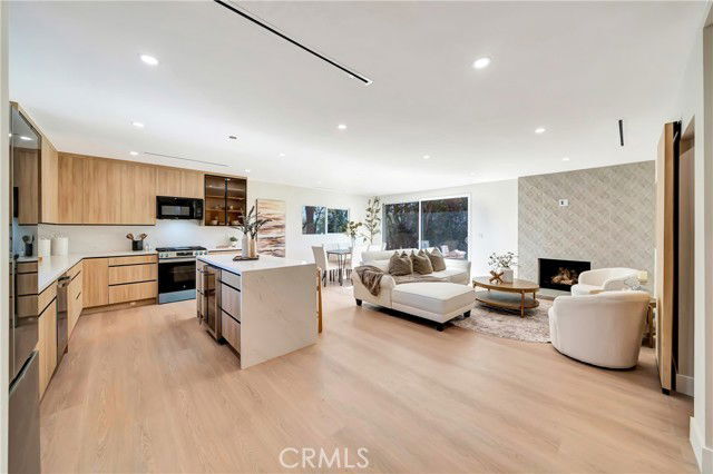 Photo - 22500 Baltar St