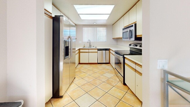 Photo - 505 S Farrell Dr Unit O90