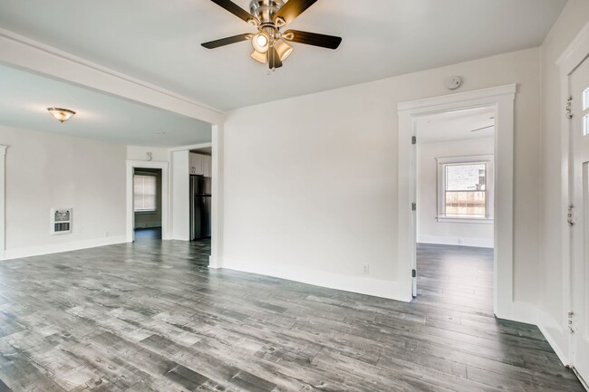 Photo - Beautifully Renovated 3 Bed / 2 Bath Home in Prime Central San Diego Location – Pet Friendly!