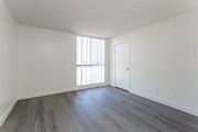 1BR,1BA- Bedroom - Marathon Apartments