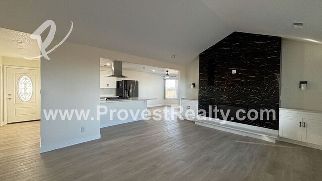 Photo - 8948 Sage St