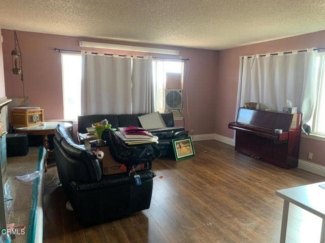 Photo - 18534 Symeron Rd