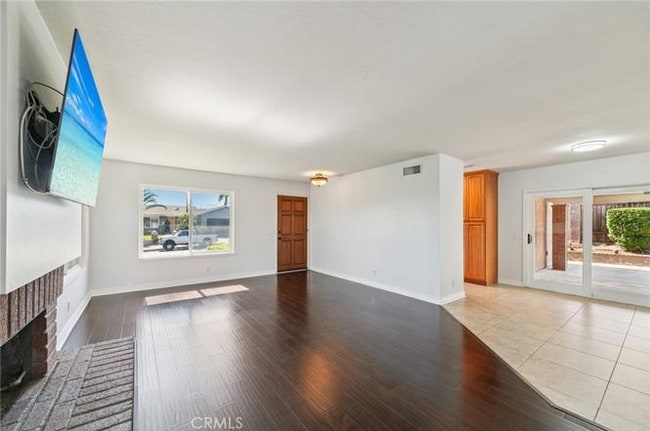 Photo - 4710 Avenida Del Este