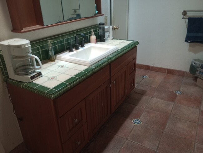 Photo - 202 Armstrong Dr