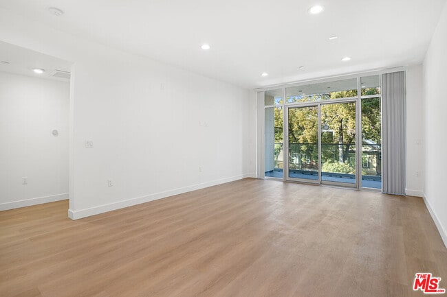 Photo - 164 Chestnut St