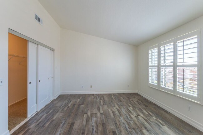 Photo - 11909 Stegmeir Dr