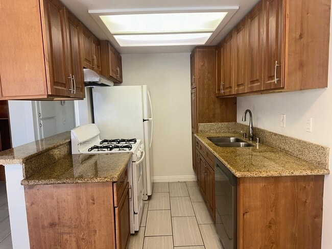 Photo - 13576 Algonquin Rd Unit 2