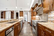 Photo - 825 Gonzales St