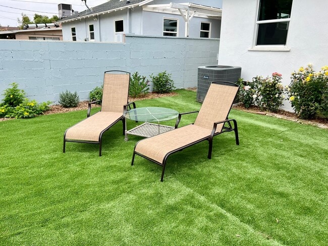 Photo - 15734 Covello St