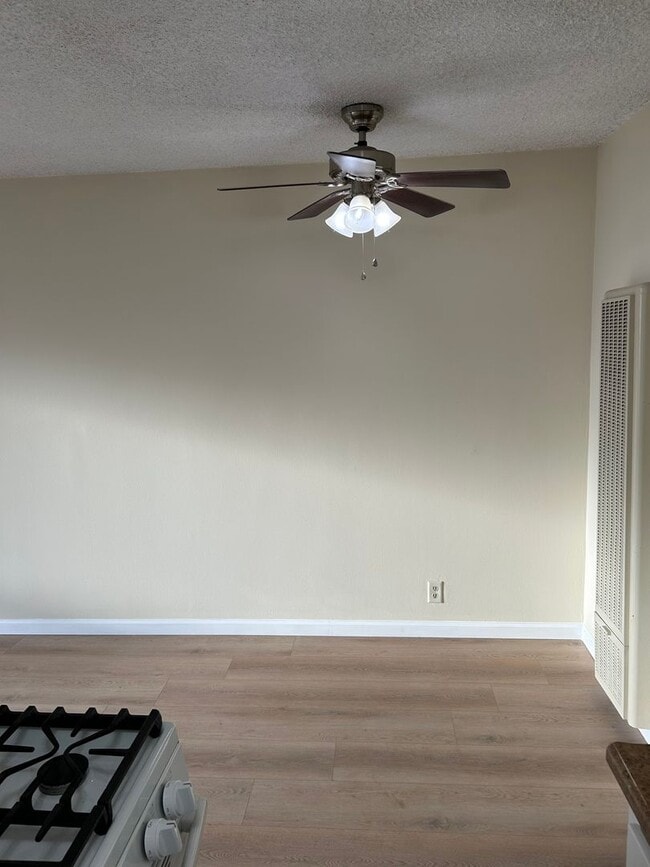 Photo - Fantastic One Bedroom Unit 17