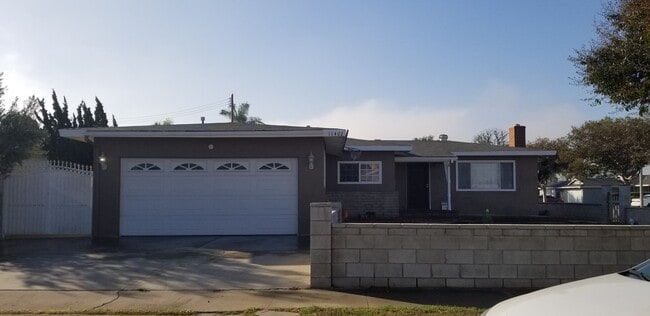 Building Photo - 11402 Reva Dr
