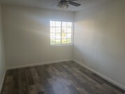 Photo - 2215 Lobelia Ave