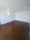 Living Room - 516 N Oxford Ave