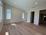 Photo - 1140 W Donington St