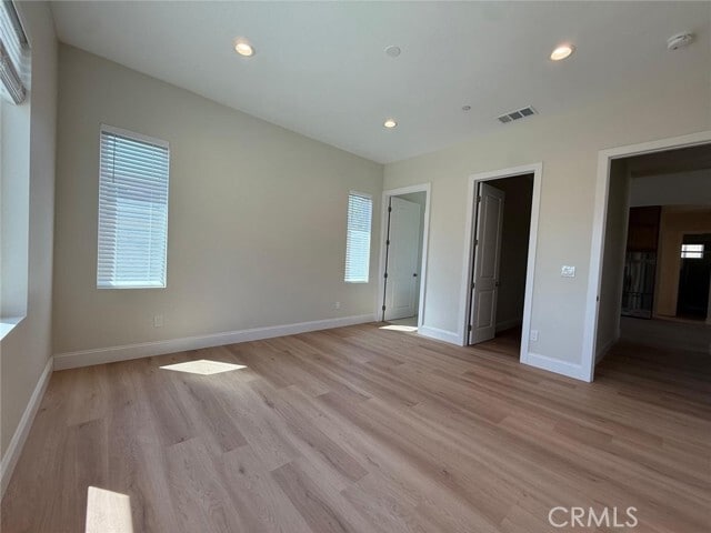 Photo - 1140 W Donington St