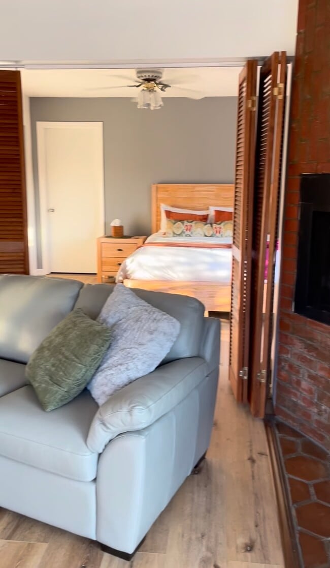 Photo - 2807 Pelham Pl