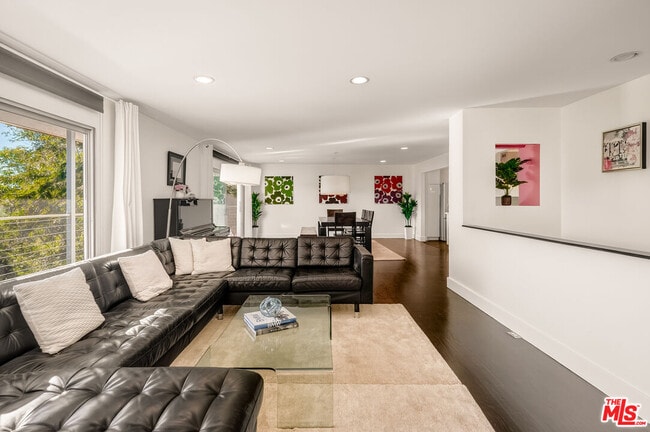 Photo - 2388 Kimridge Rd