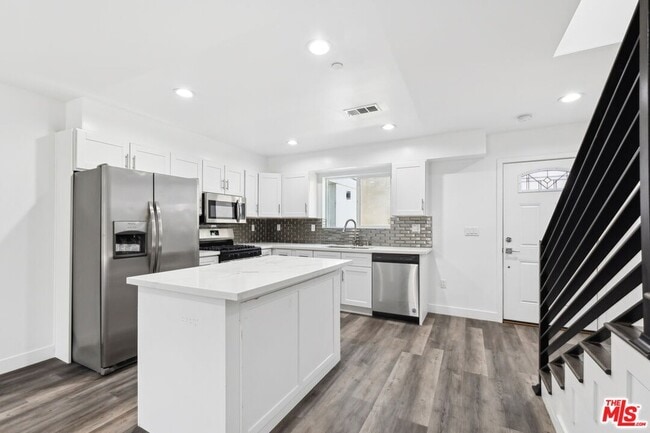 Building Photo - 17610 Sherman Way