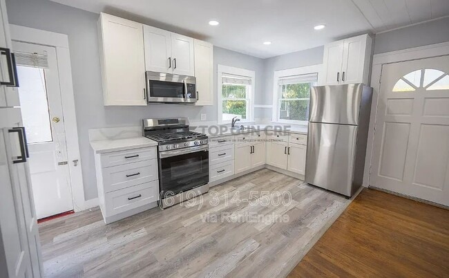 Photo - 3741-47 Bancroft St Unit 3743