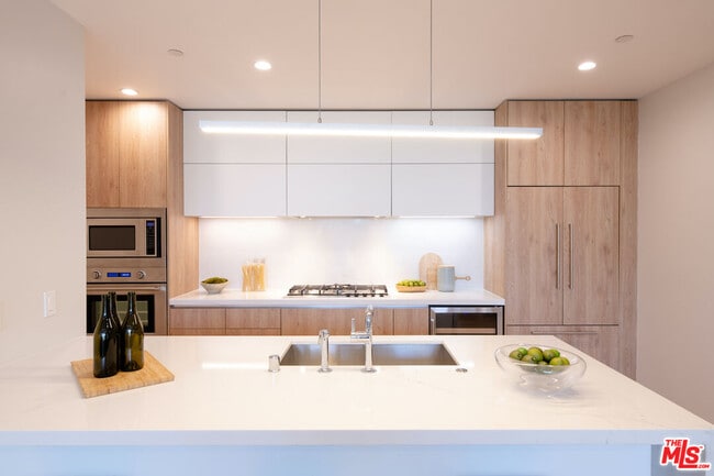 Photo - 11600 Dunstan Way Unit 208